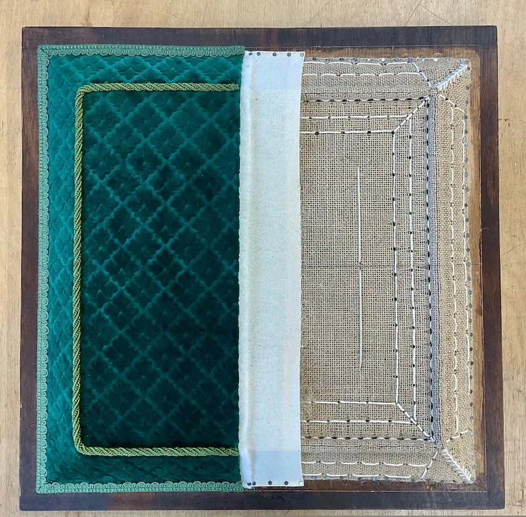 Louis XVI dossier à tableau back panel
